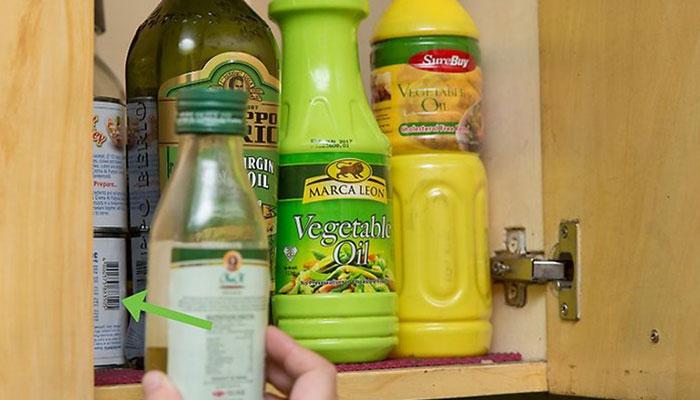 Hướng dẫn bảo quản dầu ăn và cách xử lý dầu thừa hiệu quả nhất để bảo vệ sức khỏe và chất lượng sử dụng.