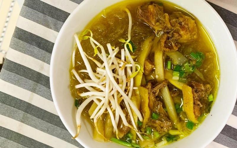 Hướng dẫn cách chế biến miến măng gà thơm ngon, hấp dẫn