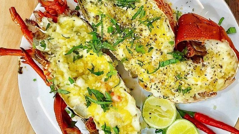 Hướng dẫn cách chế biến tôm hùm nướng phô mai chuẩn vị, dễ dàng thực hiện ngay tại nhà với chảo chống dính, giúp bạn tạo ra món ăn ngon miệng, đậm đà hương vị.