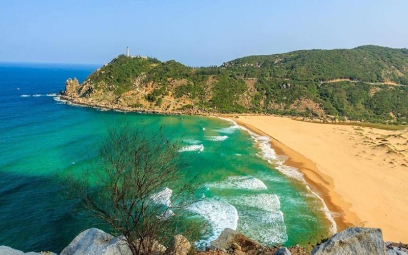 Khám phá 6 điểm đến du lịch hấp dẫn tại Vạn Ninh (Khánh Hòa) dành cho những ai mới bắt đầu hành trình khám phá.