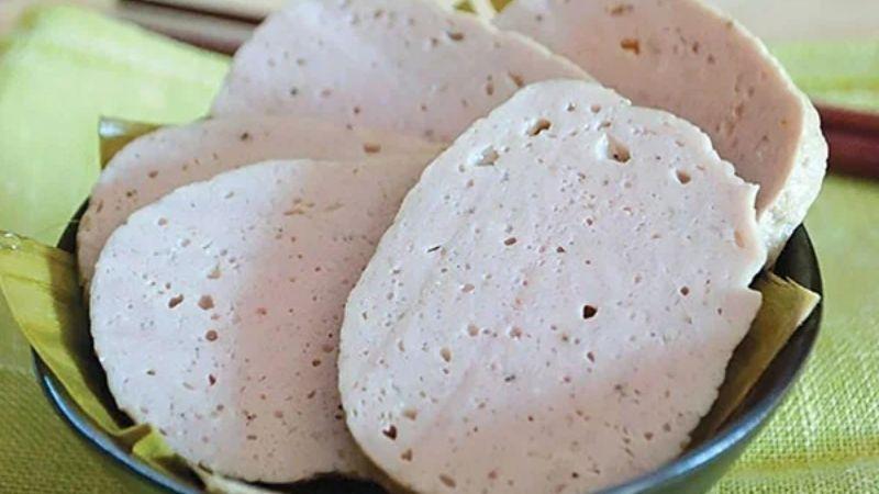 Hướng dẫn làm chả lụa (giò lụa) thơm ngon tại nhà với chiếc máy xay sinh tố