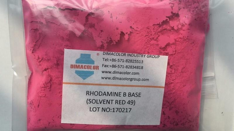 Rhodamine B là một chất nhuộm tổng hợp, phổ biến trong các ứng dụng công nghiệp, đặc biệt trong lĩnh vực thực phẩm. Hãy cùng tìm hiểu về Rhodamine B và lý do tại sao nó lại gây sự chú ý đặc biệt trong các sản phẩm tiêu dùng.