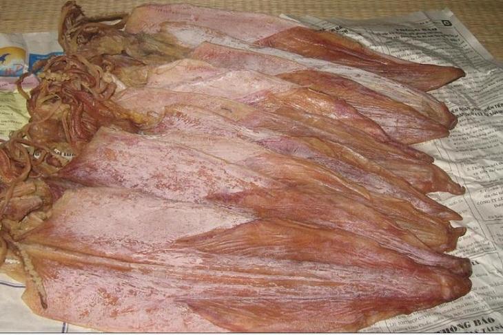Hướng dẫn cách lựa chọn mực khô thơm ngon và an toàn