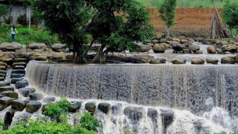 Khám phá 10 điểm đến du lịch hấp dẫn tại Đồng Nai, nơi bạn có thể tìm thấy vẻ đẹp thiên nhiên và những trải nghiệm thú vị.