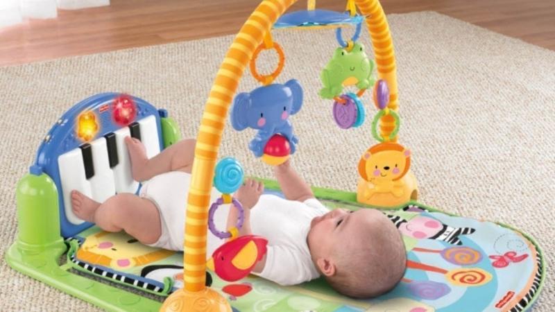 Những bí quyết để phụ huynh lựa chọn đồ chơi phù hợp cho trẻ sơ sinh