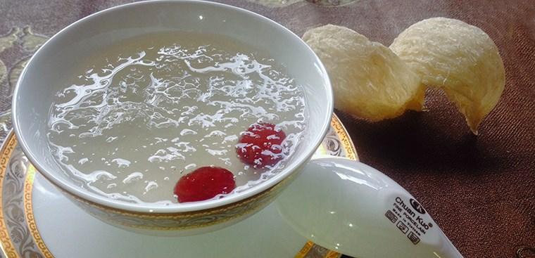 Mỗi ngày, sức khỏe và vẻ đẹp của bạn sẽ được nâng cao nhờ nước yến sào, một nguồn dinh dưỡng bổ ích cho cơ thể.