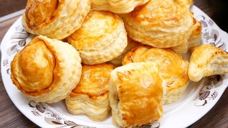 Hướng dẫn làm bánh Pateso ngàn lớp nhân thịt thơm ngon, đơn giản, dễ thực hiện.