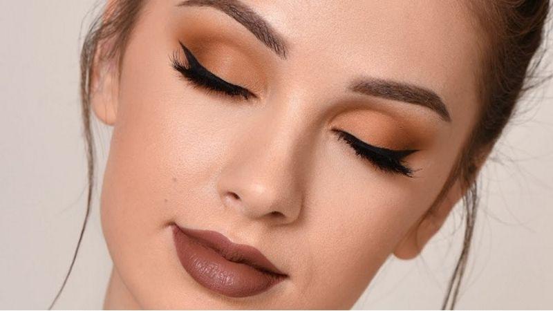 Khám phá 5 bước trang điểm kiểu Tây quyến rũ, giúp bạn tỏa sáng với vẻ đẹp cá tính