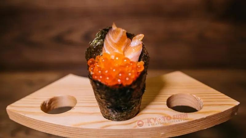 Khám phá cách làm sushi tại nhà dễ dàng nhưng vẫn giữ được chất lượng chuẩn như nhà hàng, mang lại hương vị đậm đà, tinh tế.