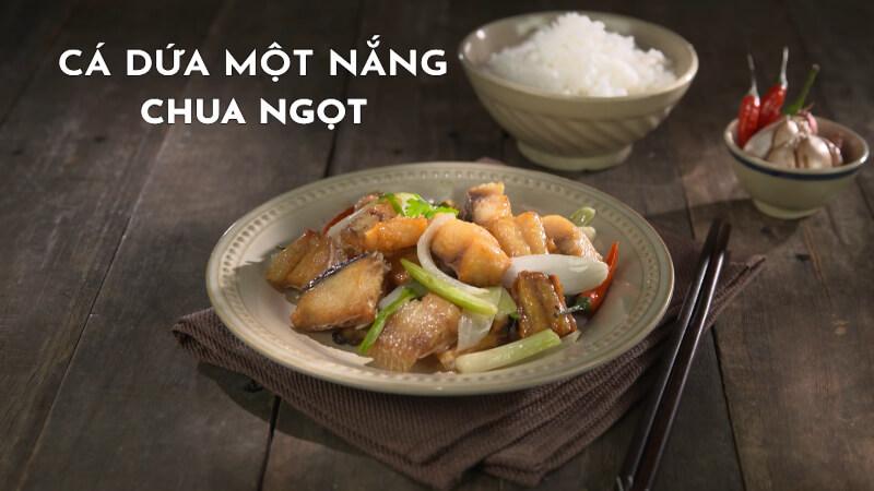 Khám phá công thức làm khô cá dứa một nắng chua ngọt, vị đậm đà sẽ khiến bữa cơm của bạn thêm phần hấp dẫn.