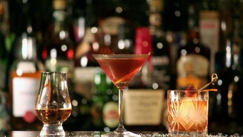 Digestif là gì? Những điều cần biết về thức uống hỗ trợ tiêu hóa