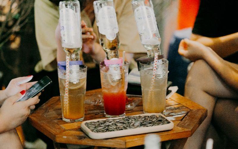 Khám phá 5 công thức bia úp ngược tuyệt vời, không hề thua kém những món bia nổi tiếng ngoài quán.