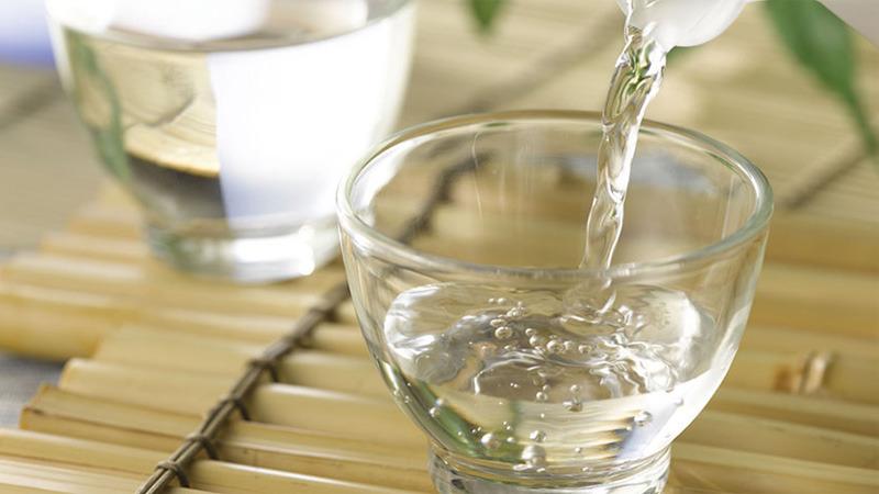 Khôi phục vẻ sáng bóng cho dao bằng các nguyên liệu quen thuộc trong bếp