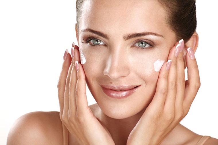 Những điều cần chú ý khi sử dụng sữa rửa mặt