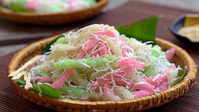 Hướng dẫn làm bánh tằm khoai mì mềm mịn, dẻo thơm, một món ăn dân dã nhưng vô cùng hấp dẫn, chắc chắn sẽ khiến bạn mê mẩn.