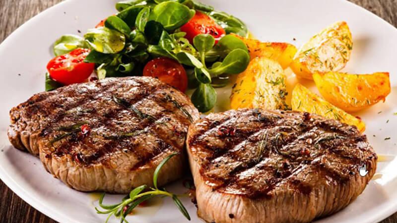 Cách làm thịt bò bít tết mềm mại, thơm ngon chỉ với một chiếc chảo, đơn giản mà đầy quyến rũ, giúp bạn tận hưởng hương vị tuyệt vời ngay tại nhà.