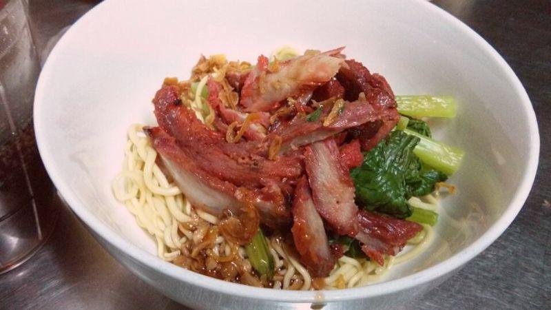 Khám phá ngay 27 quán ăn hấp dẫn tại Quận 11, nơi thu hút đông đảo thực khách với những món ngon đặc sắc.