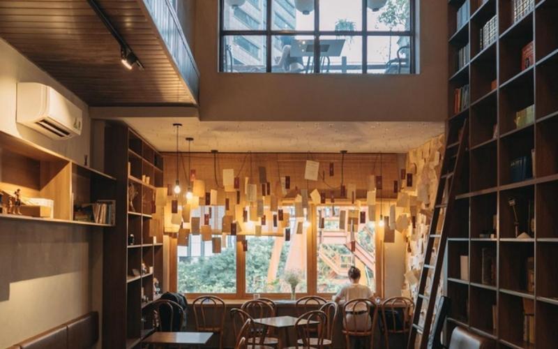 10 quán cà phê độc đáo ẩn mình trong những chung cư cũ của Sài Gòn, nơi bạn có thể vừa thưởng thức cà phê ngon vừa tận hưởng không gian đầy phong cách.