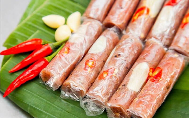 Nem chua và nem rán chứa bao nhiêu calo? Liệu những món ăn này có thể làm tăng cân không?