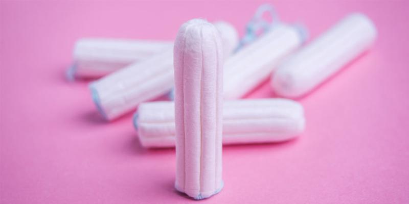Lợi ích và nguy cơ khi sử dụng tampon trong các chuyến du lịch biển