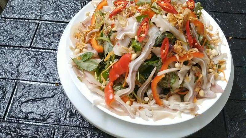 Khám phá cách chế biến gỏi rau càng cua tai heo giòn giòn, dễ làm và đầy hương vị