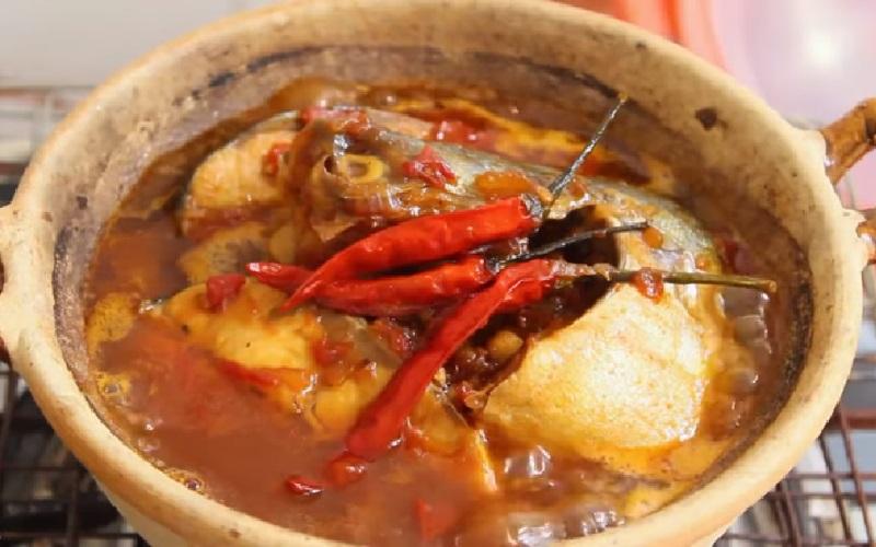 Khám phá cách chế biến cá cam kho cà thơm ngon cho bữa cơm gia đình ấm cúng