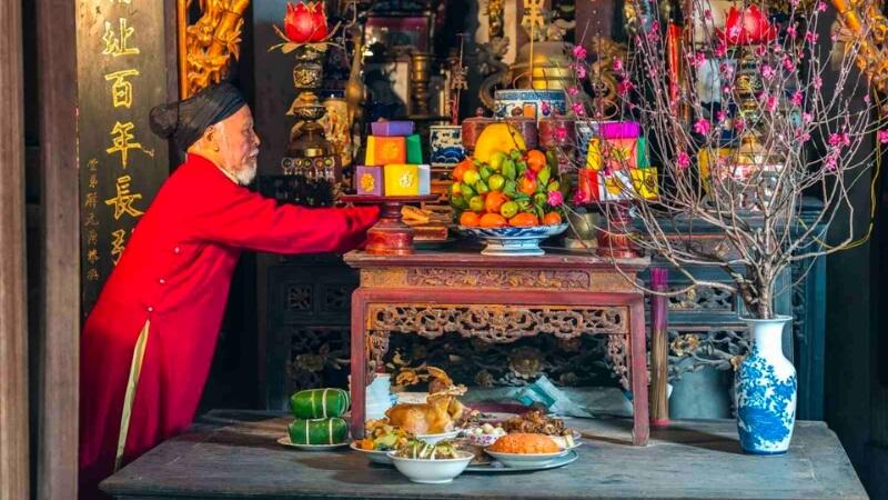 Cúng giao thừa Ất Tỵ 2025: Phong tục, mâm cúng và nghi thức văn khấn đặc trưng