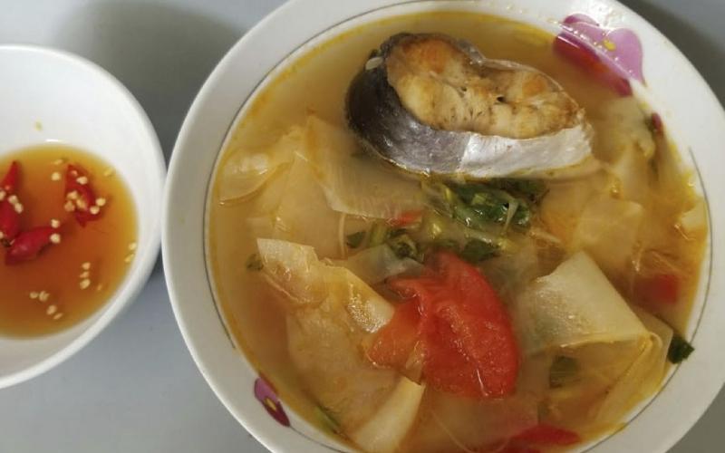 Khám phá cách nấu canh chua cá ba sa thơm ngon, đúng chuẩn vị miền Tây để làm phong phú thêm bữa cơm gia đình bạn.