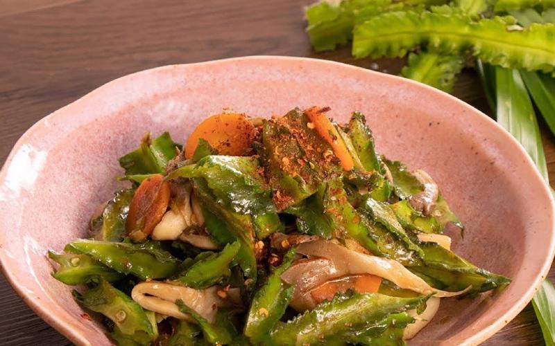 Khám phá công thức chế biến món đậu rồng xào nấm đậm đà, thơm ngon, mang đến hương vị tuyệt vời cho bữa ăn của bạn.