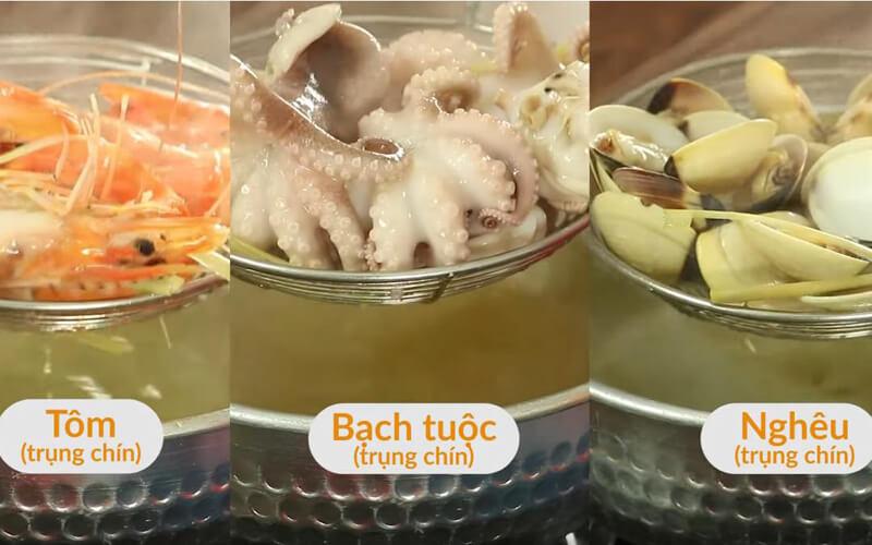 Khám phá cách chế biến hủ tiếu xào hải sản với hủ tiếu khô, một món ăn dễ làm nhưng không kém phần hấp dẫn. Hương vị đậm đà của hải sản kết hợp cùng sợi hủ tiếu dai mềm sẽ khiến bạn không thể chối từ.