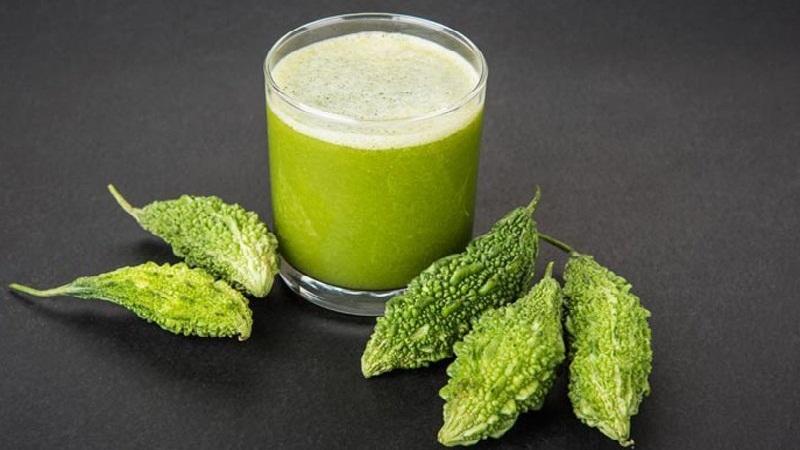 Uống nước ép mướp đắng giúp trị mụn: Đúng hay sai?