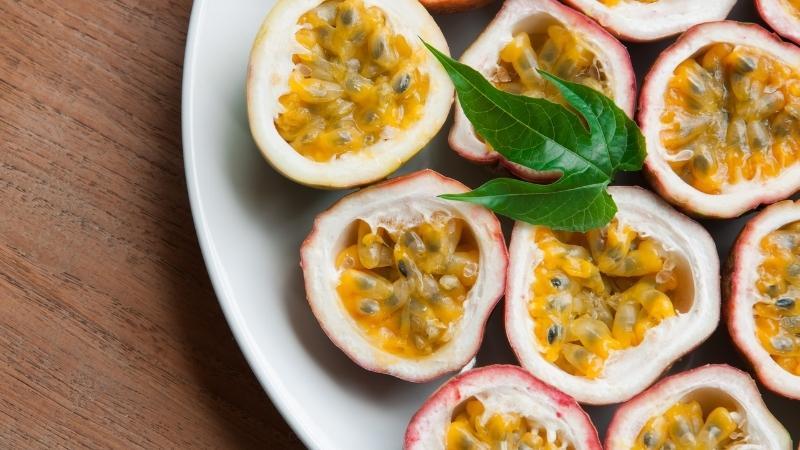 Bí quyết chọn chanh dây ngon, ngọt và nhiều thịt để thưởng thức hương vị tuyệt vời của loại trái cây này.