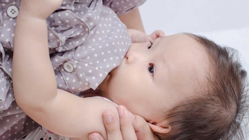 Sau khi sinh, mẹ có cần tiếp tục bổ sung canxi và sắt? Những điều cần lưu ý khi cung cấp canxi và sắt để bảo vệ sức khỏe của mẹ.