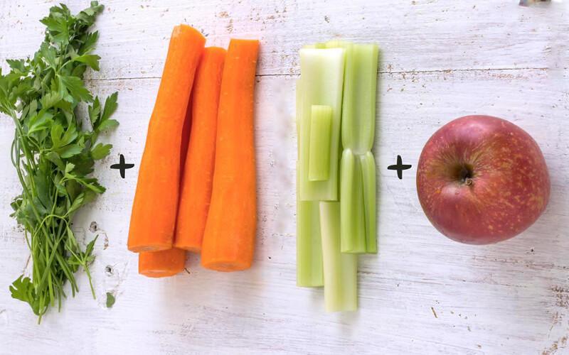 Làn da khỏe mạnh và rạng ngời nhờ nước ép kết hợp giữa cần tây, cà rốt và táo, mang lại vẻ đẹp tự nhiên đầy sức sống.