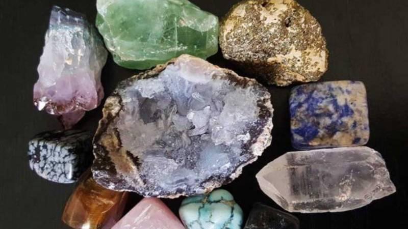 Đá phong thủy là gì? Cách lựa chọn đá phù hợp với từng vận mệnh