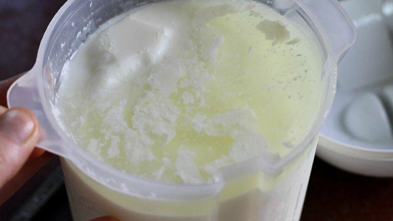 Sữa chua bị tách nước có an toàn để ăn không?
