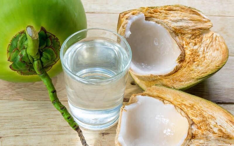 Cùi dừa là món ăn khoái khẩu của nhiều người, nhưng liệu nó có thực sự tốt cho bà bầu?