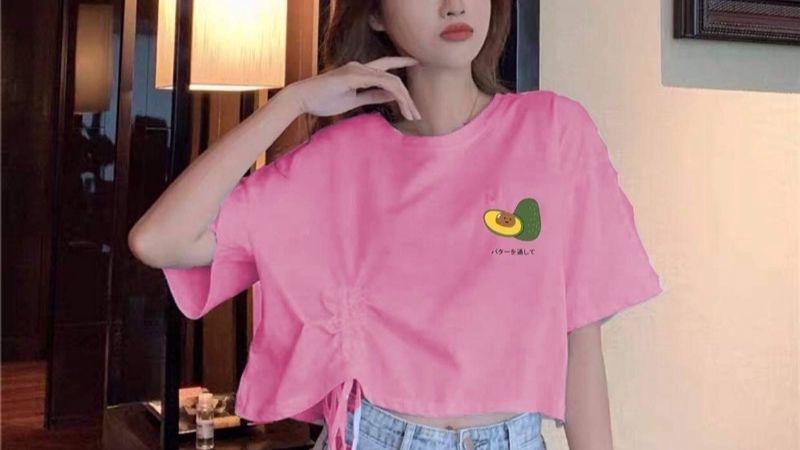 Khám phá 10 mẫu áo croptop màu hồng xinh đẹp, dành riêng cho những cô nàng yêu thích phong cách trẻ trung và năng động.