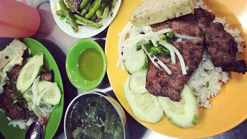 Khám phá ngay 5 quán cơm tấm nổi bật tại quận Bình Thạnh, nơi bạn có thể thưởng thức hương vị đặc trưng của món ăn này.