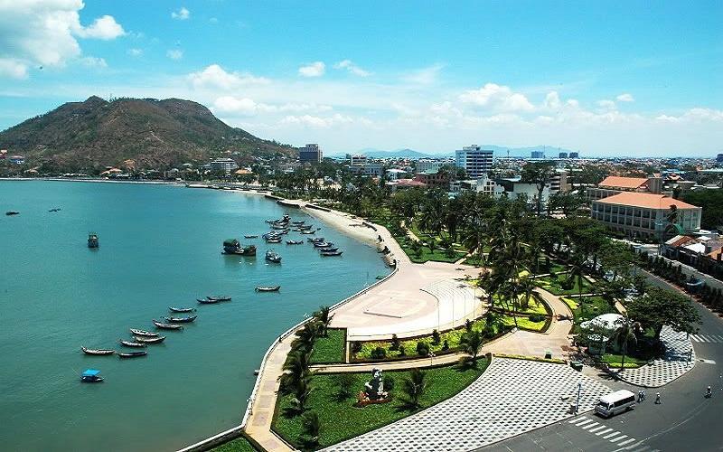 Khám phá 10 bãi biển tuyệt đẹp và nổi tiếng nhất tại Vũng Tàu mà bạn nhất định phải ghé thăm.