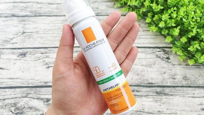 Khám phá xịt chống nắng La Roche-Posay Anthelios với chỉ số SPF50 – giải pháp bảo vệ da hoàn hảo trong những ngày hè oi ả.