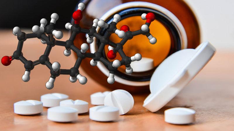 Hydrocortisone là gì? Tìm hiểu về kem Hydrocortisone Cream và công dụng bôi da