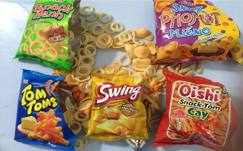 Một gói bim bim hay snack chứa bao nhiêu calo? Liệu việc ăn quá nhiều có ảnh hưởng đến sức khỏe không? Hãy cùng khám phá câu trả lời chi tiết trong bài viết này.