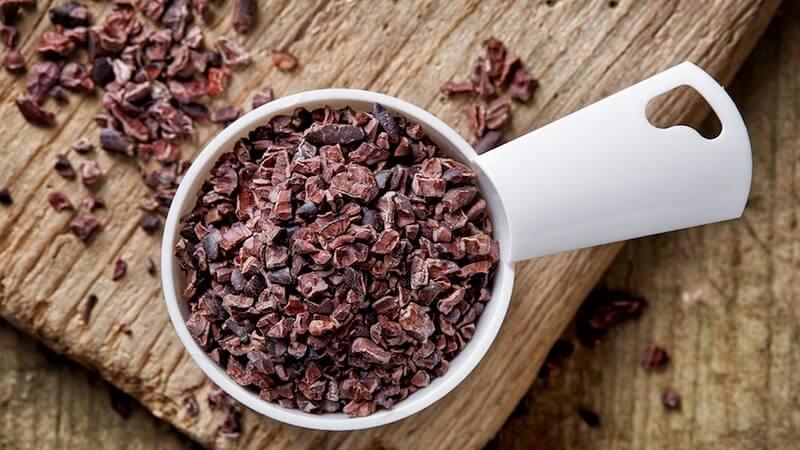 Cacao ngòi (hay cacao nibs) là gì và tại sao nó lại trở thành một thực phẩm được ưa chuộng đến vậy? Cùng khám phá những lợi ích đáng ngạc nhiên mà loại thực phẩm này mang lại cho sức khỏe của chúng ta.