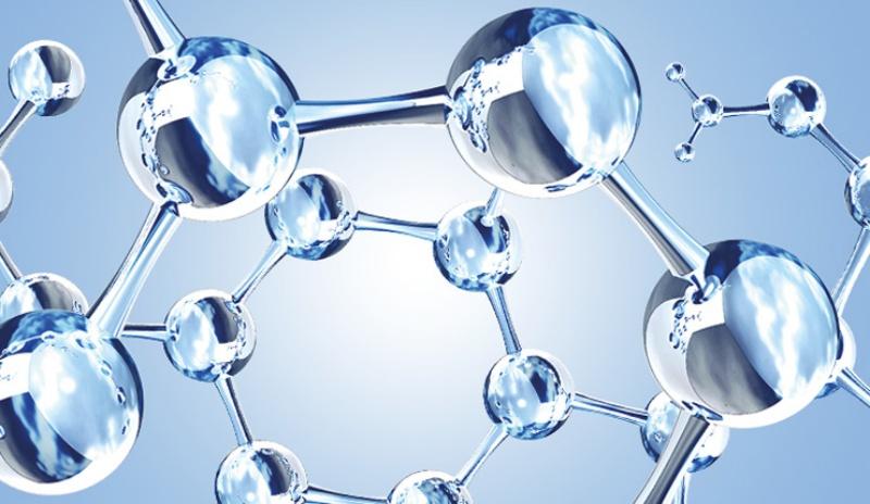 Sử dụng Hyaluronic Acid (HA) không đúng cách có thể làm da trở nên khô cằn, như một sa mạc đầy nứt nẻ.