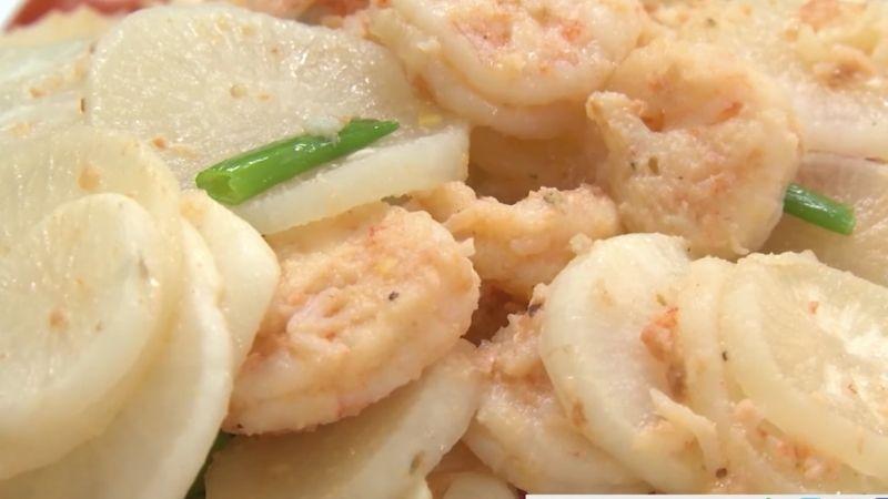 Cách chế biến món củ cải xào tôm thơm ngon, đầy đủ dinh dưỡng cho cả gia đình.