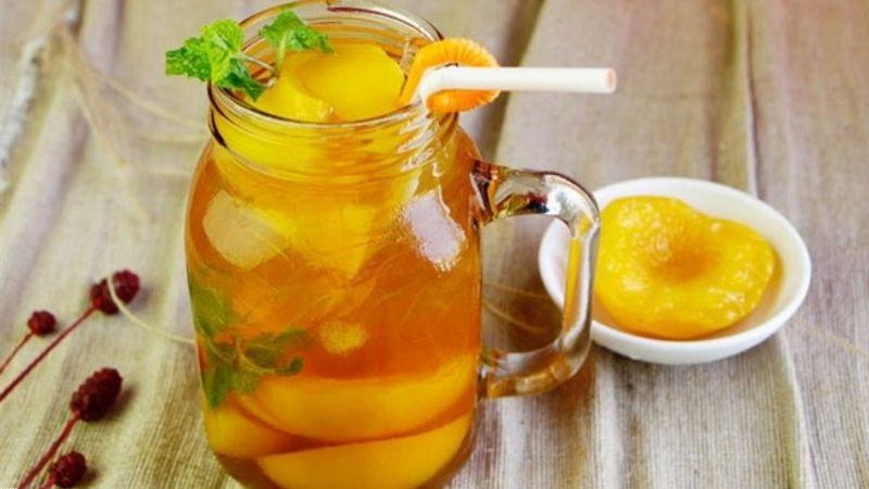 Chỉ cần 5 phút là bạn đã có thể thưởng thức một ly trà đào thơm ngon chẳng kém gì ở The Coffee House.