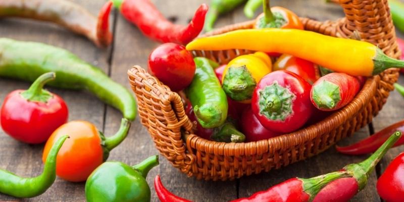 Liệu việc ăn ớt thực sự có thể giúp giảm cân như lời đồn? Đây là câu hỏi được nhiều người quan tâm, khi những phương pháp ăn uống và luyện tập đa dạng ngày càng được chú trọng. Tuy nhiên, ăn ớt vẫn còn là chủ đề gây tranh cãi, dù nhiều nghiên cứu đã chỉ ra tác dụng của nó đối với quá trình giảm mỡ.