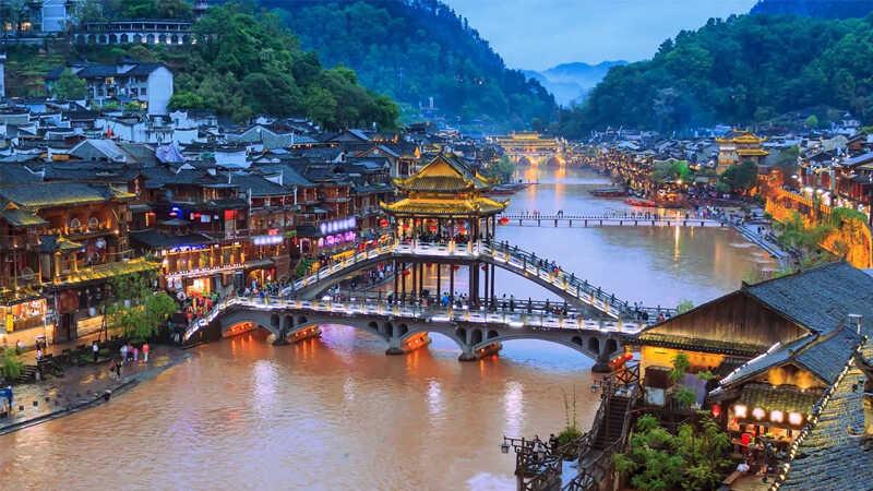 Khám phá những bí quyết du lịch Phượng Hoàng Cổ Trấn từ A đến Z - Trung Quốc