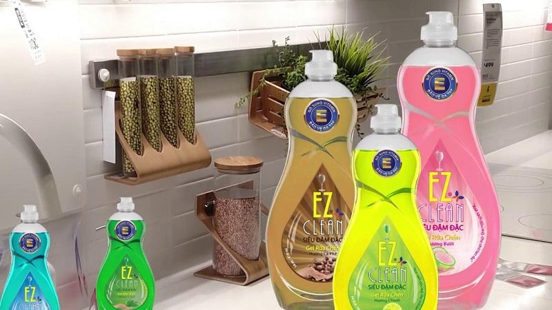 Nước rửa chén Ez Clean là sự lựa chọn an toàn và hoàn hảo nhất cho những người nội trợ, mang lại hiệu quả vượt trội trong công việc nhà.